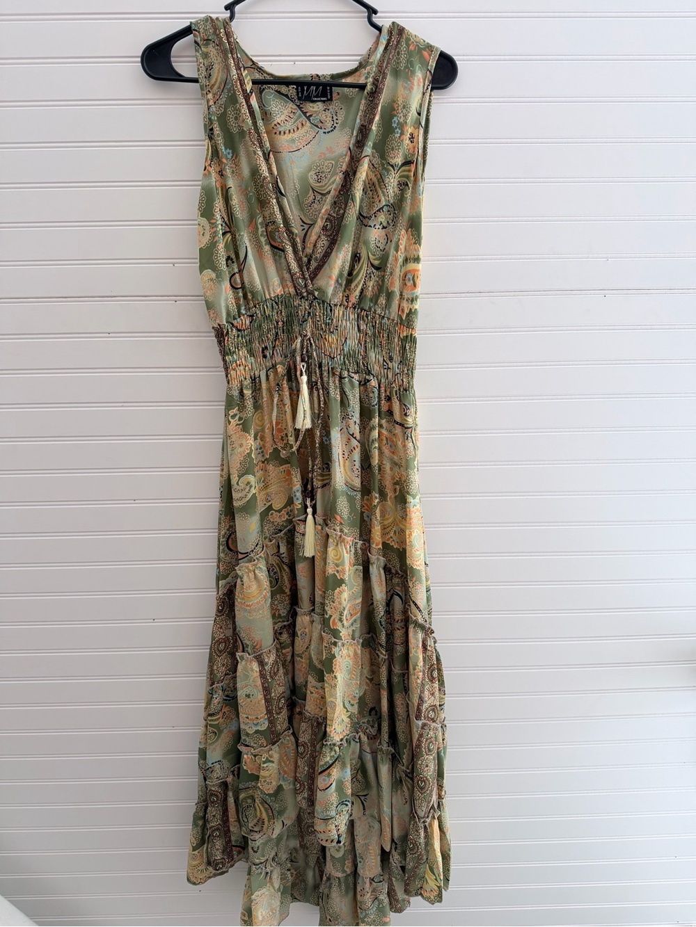 Sleeveless Paisley Maxi Dress with Smocked Waist — Green